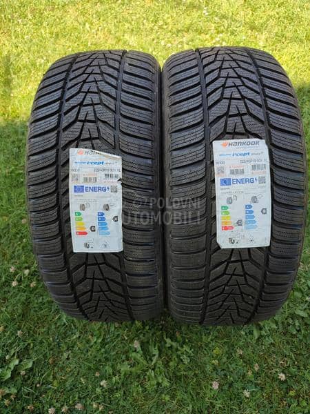 Hankook 225/40 R19 Zimska
