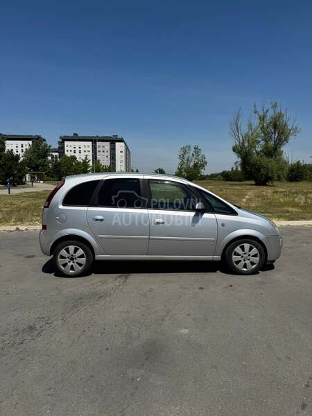 Opel Meriva 1.7 CDTi isuzu