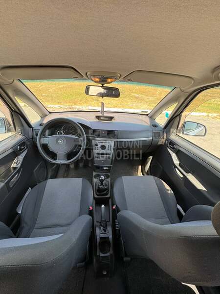 Opel Meriva 1.7 CDTi isuzu