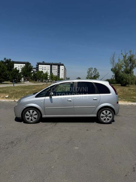 Opel Meriva 1.7 CDTi isuzu