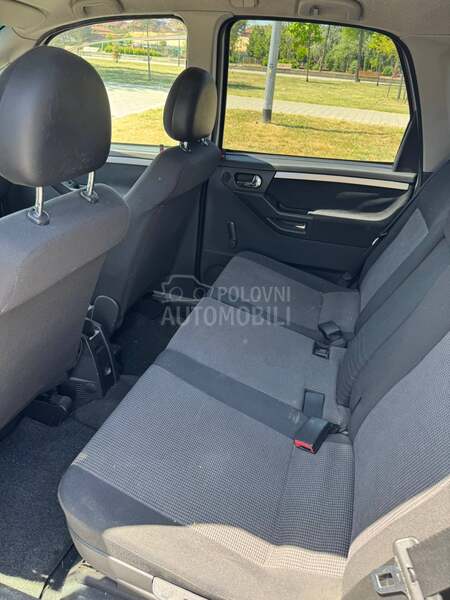 Opel Meriva 1.7 CDTi isuzu