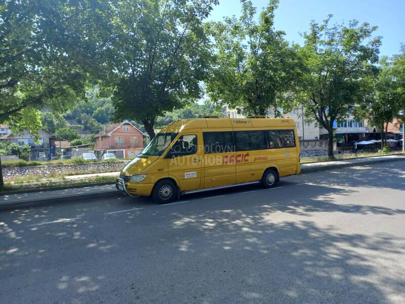 Mercedes Benz 313 cdi sa 18 sed