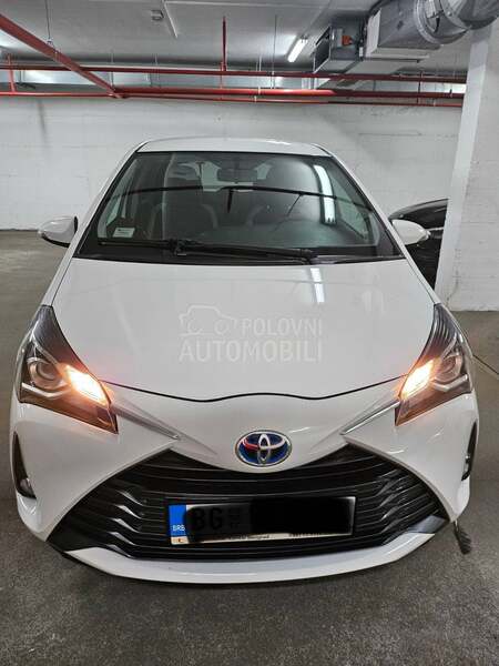Toyota Yaris 1.5 HIBRID E-CVT SOL