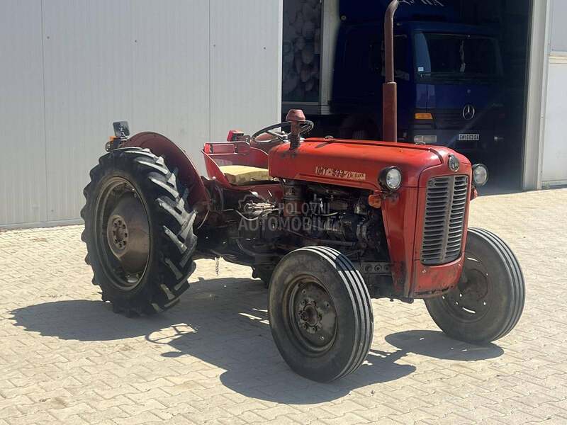 IMT 533 fabrika