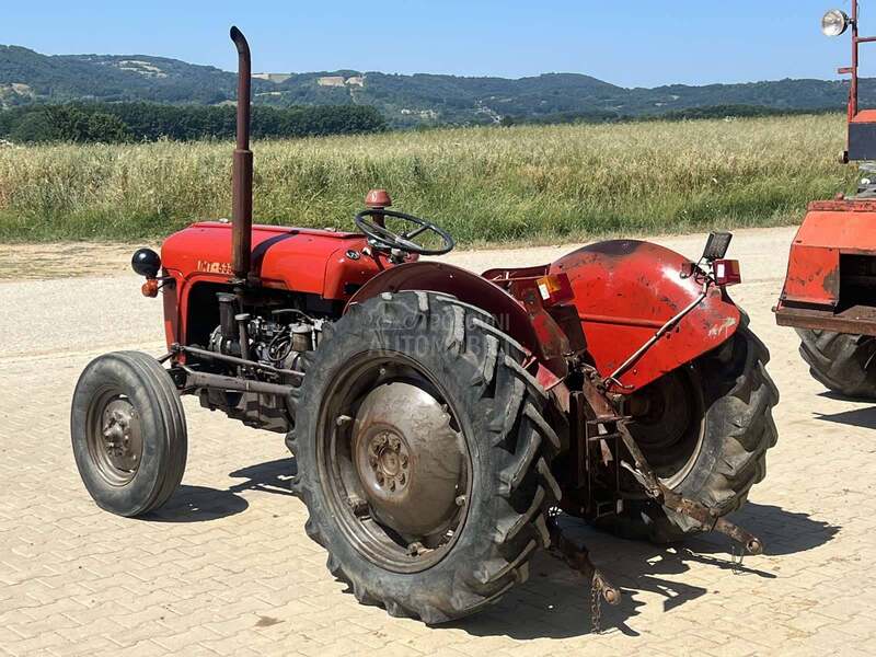 IMT 533 fabrika