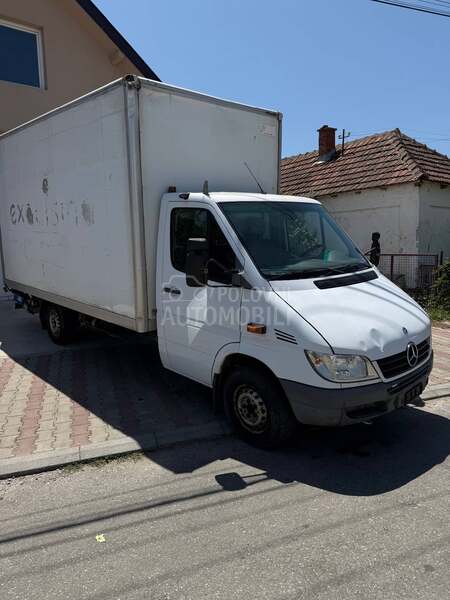 Mercedes Benz Sprinter 