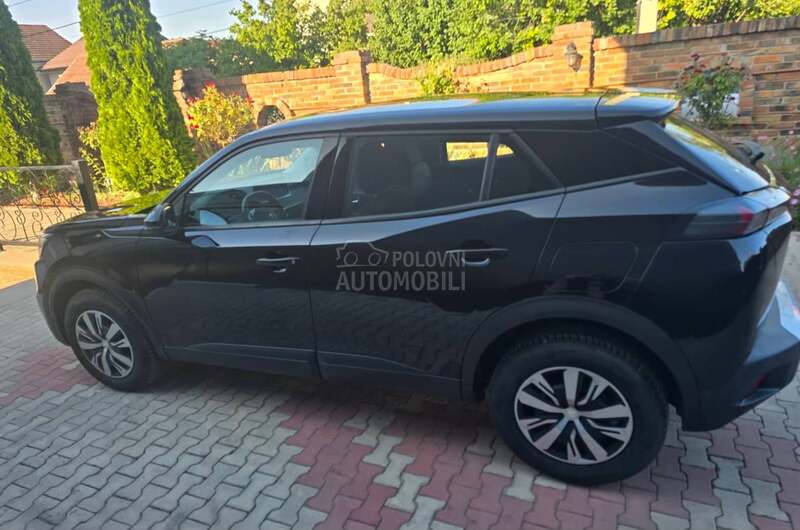 Peugeot 2008 BlueHDI / LED / NAV