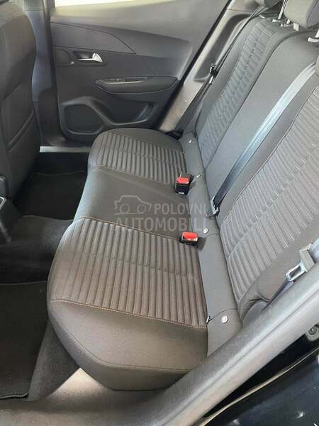 Peugeot 2008 BlueHDI / LED / NAV