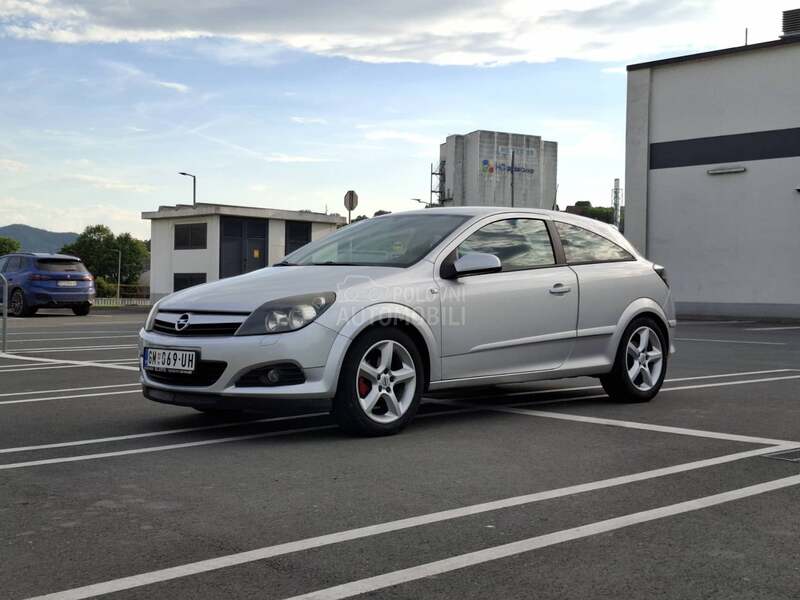 Opel Astra H GTC 1.6 SPORT