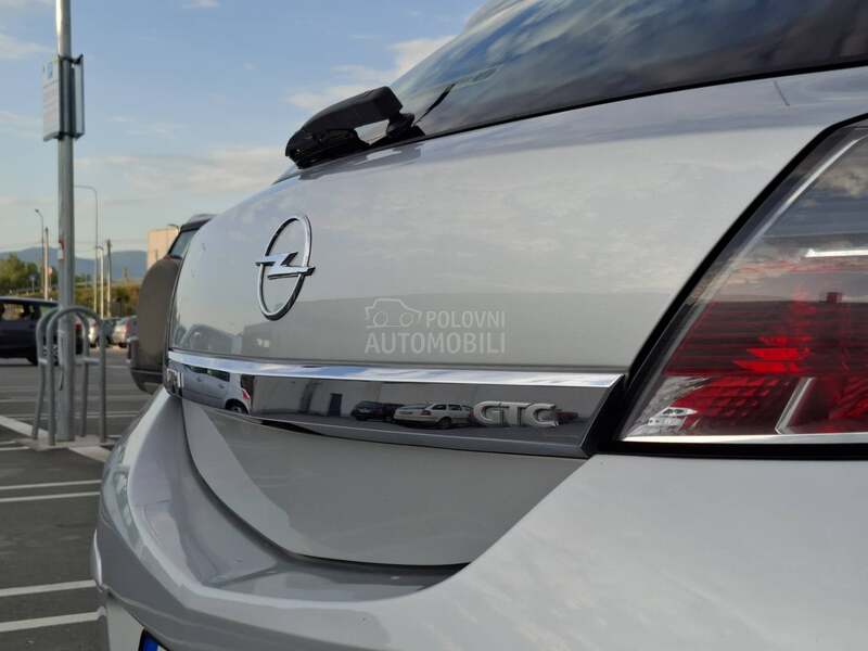 Opel Astra H GTC 1.6 SPORT