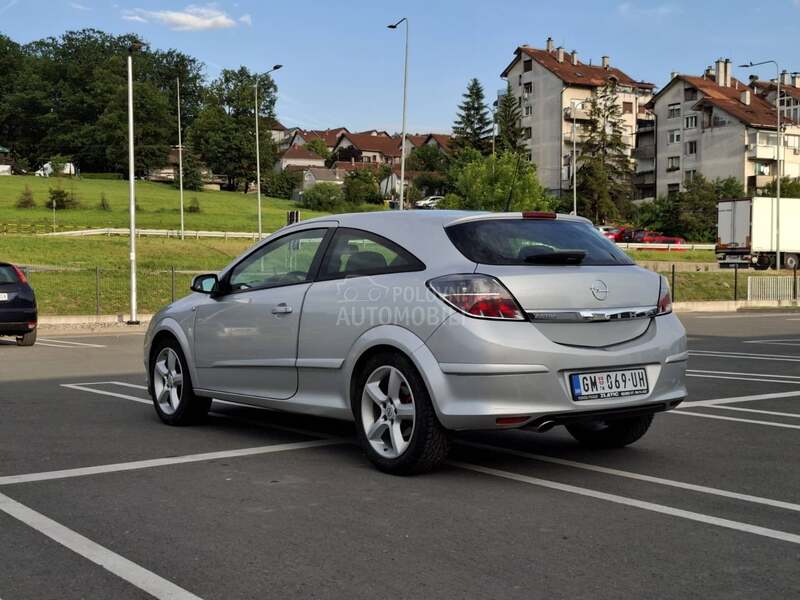 Opel Astra H GTC 1.6 SPORT