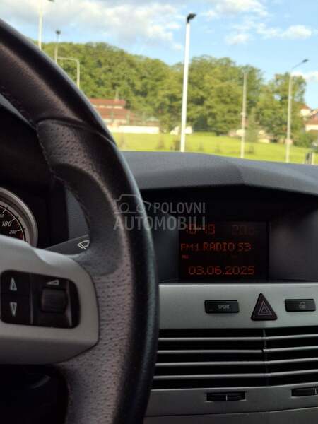 Opel Astra H GTC 1.6 SPORT