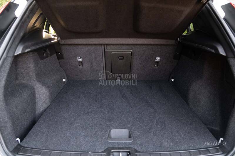 Volvo XC40 AUT/PANO/AWD