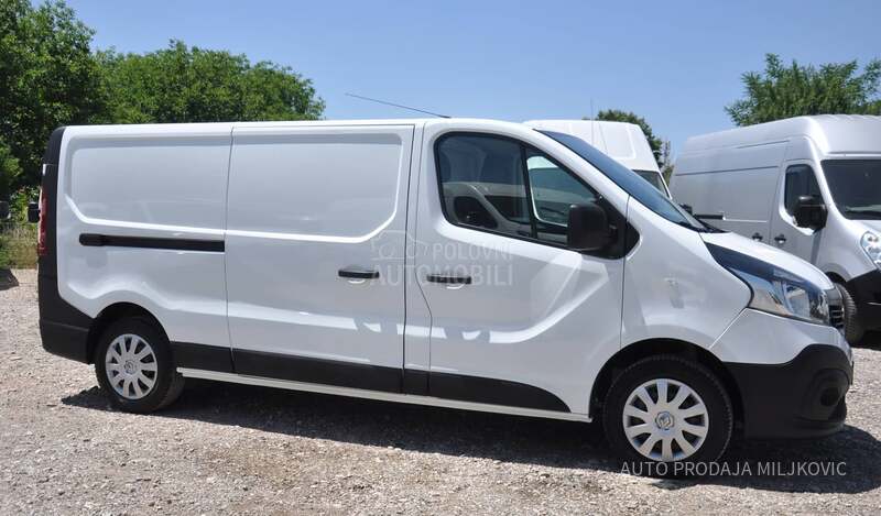Renault Trafic LONG