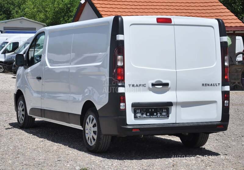 Renault Trafic LONG
