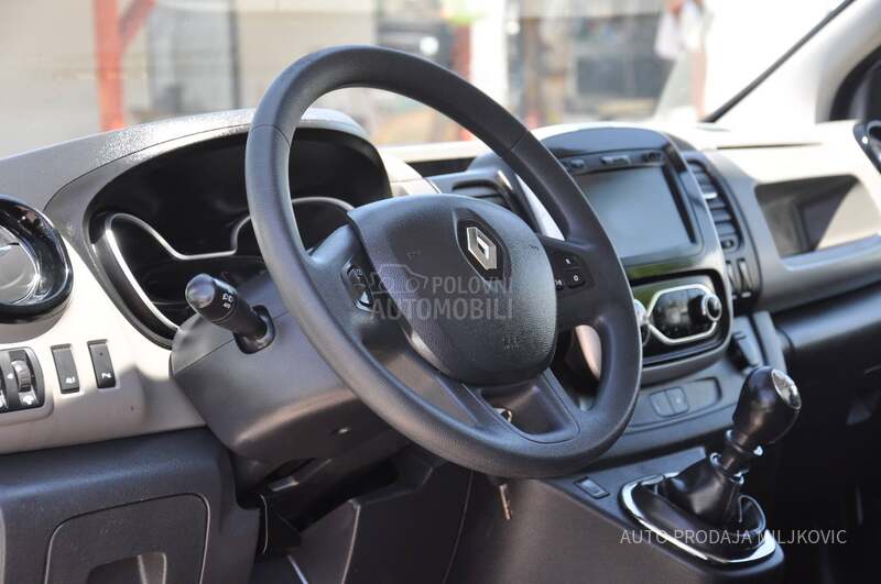 Renault Trafic LONG
