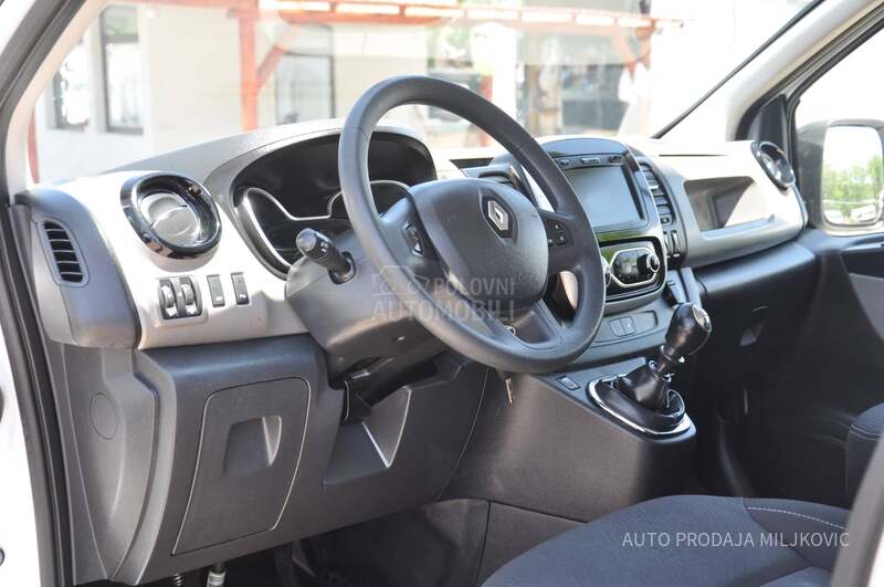 Renault Trafic LONG