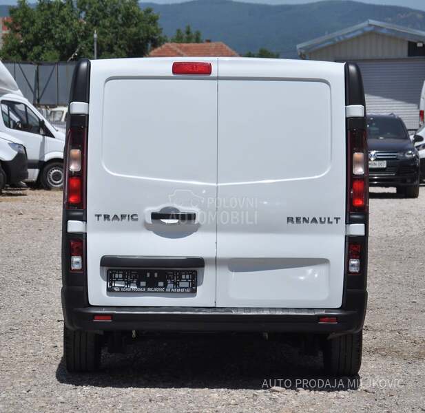 Renault Trafic LONG