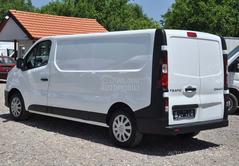 Renault Trafic LONG