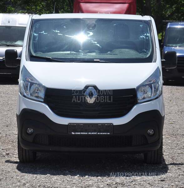 Renault Trafic LONG