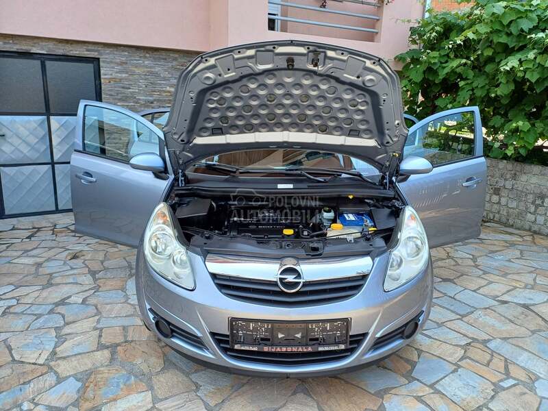 Opel Corsa D 1.4 CH
