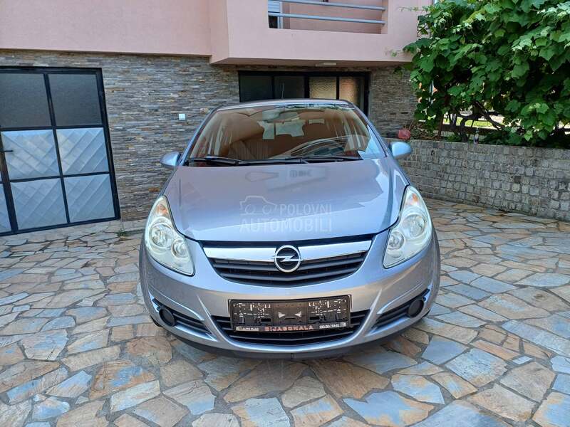 Opel Corsa D 1.4 CH
