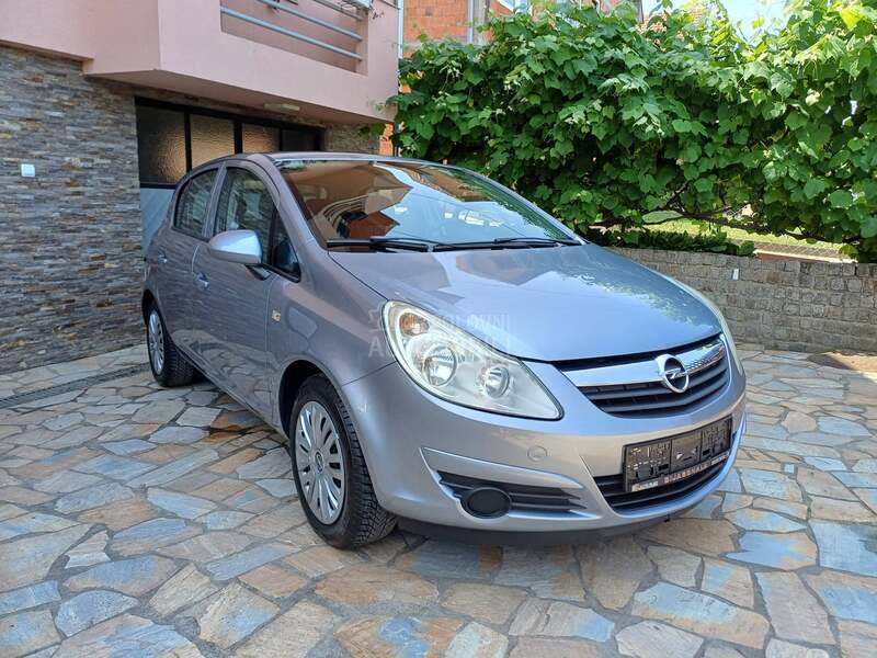 Opel Corsa D 1.4 CH