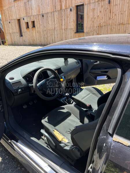 Opel Astra H 1.9 TDI