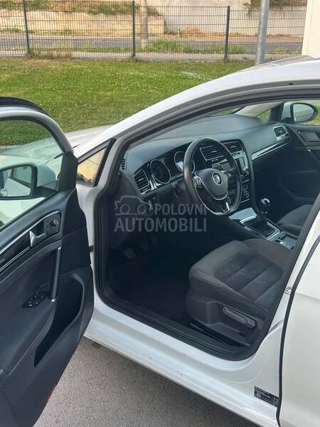Volkswagen Golf 7 