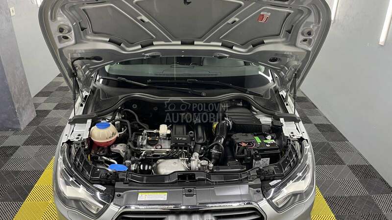 Audi A1 1.2b V.SER/LEDNAV