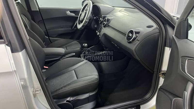 Audi A1 1.2b V.SER/LEDNAV