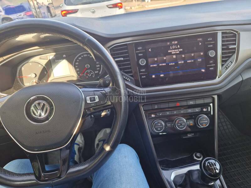 Volkswagen T-Roc 1.6tdi sport