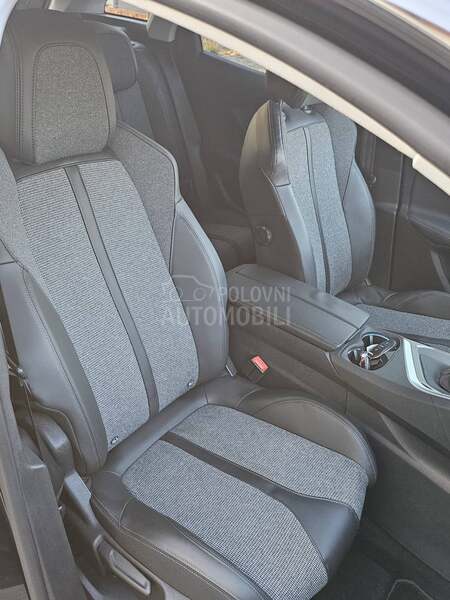 Peugeot 3008 1.6HDI ALLURE