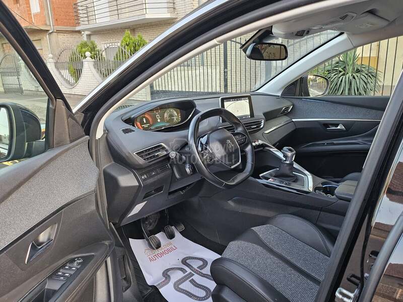 Peugeot 3008 1.6HDI ALLURE