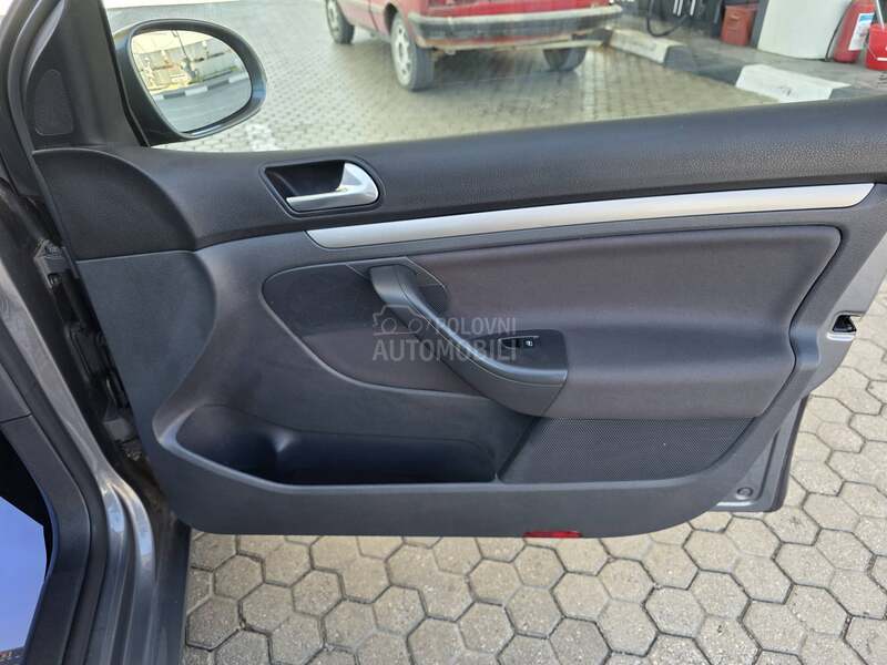 Volkswagen Golf 5 1.9 TDI NEMA BOLJI