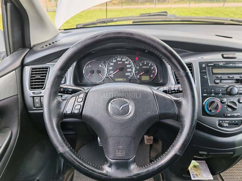 Mazda mpv