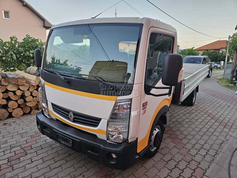 Renault MAXITY