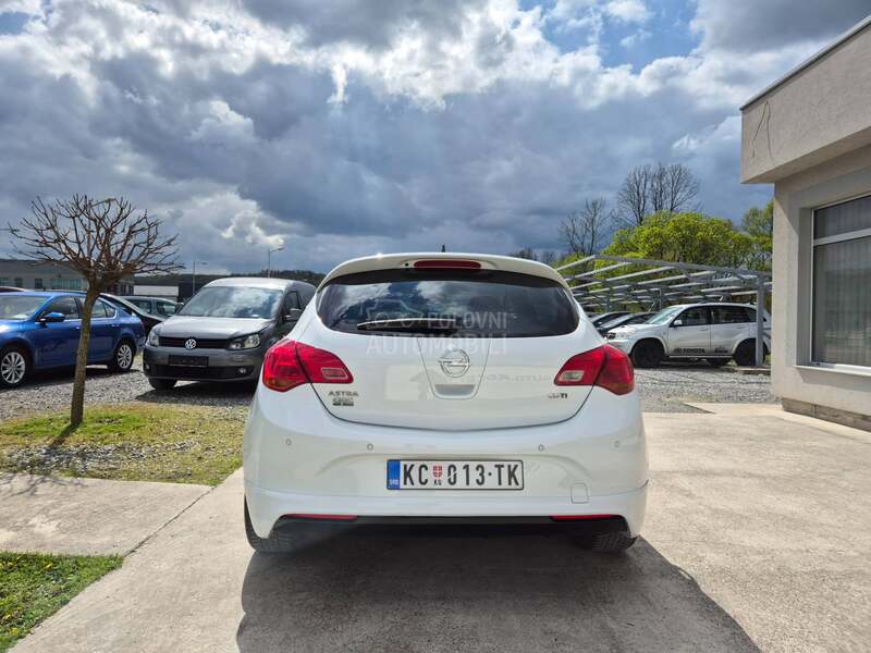 Opel Astra J /OPC LINE/NOV LANAC