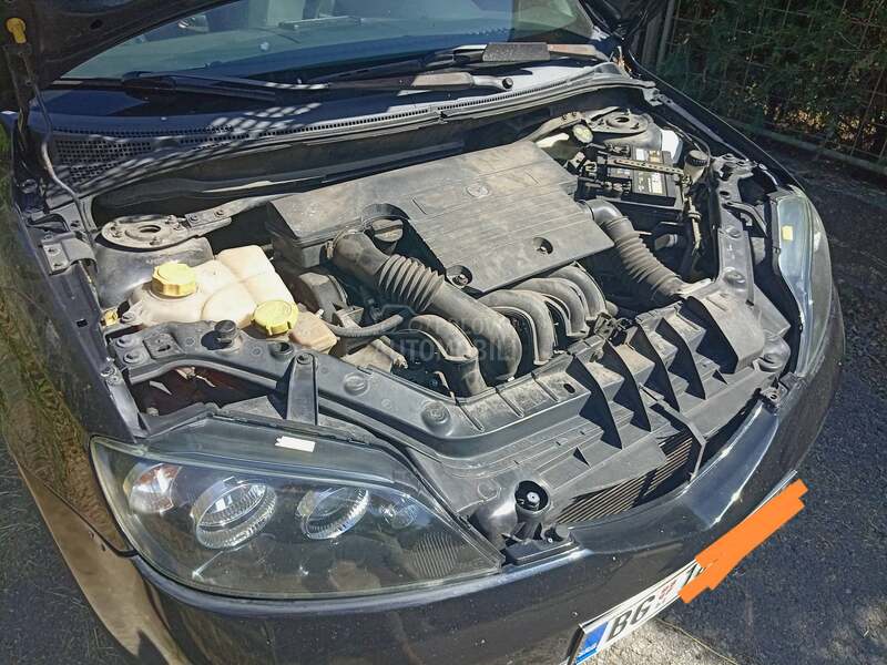 Mazda 2 DY
