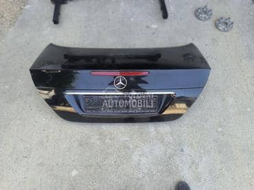 gepek vrata za Mercedes Benz E Klasa od 2002. do 2008. god.