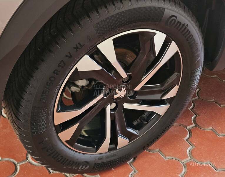 Peugeot 2008 ALLURE/LED/KAMERA