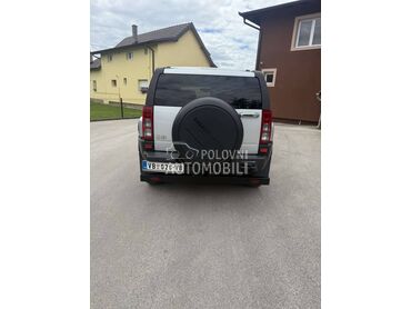 Hummer H3 