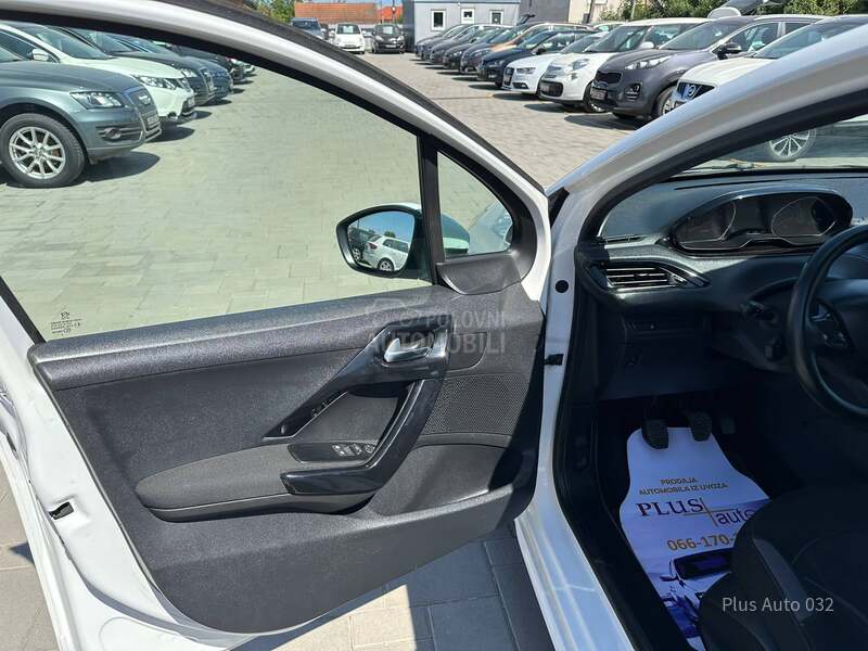 Peugeot 208 N O V