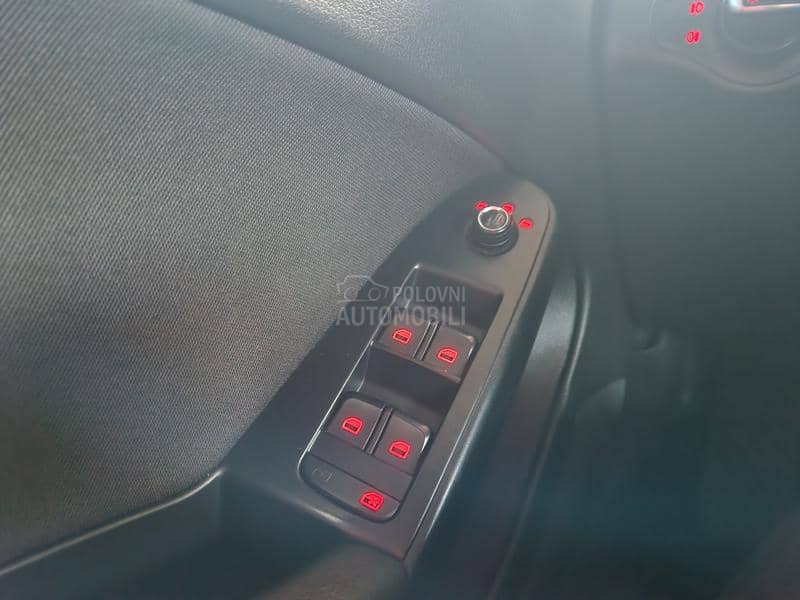 Audi A4 2.0TDI KUKA/LED