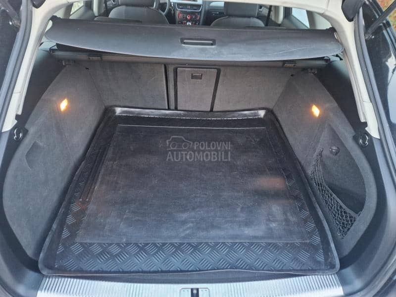 Audi A4 2.0TDI KUKA/LED