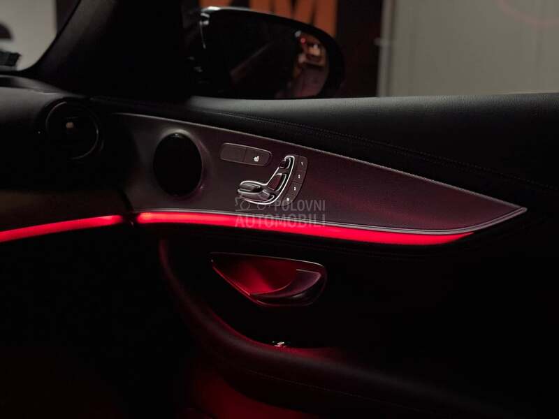 Mercedes Benz E 220 D/AMG/4-MATIC/360