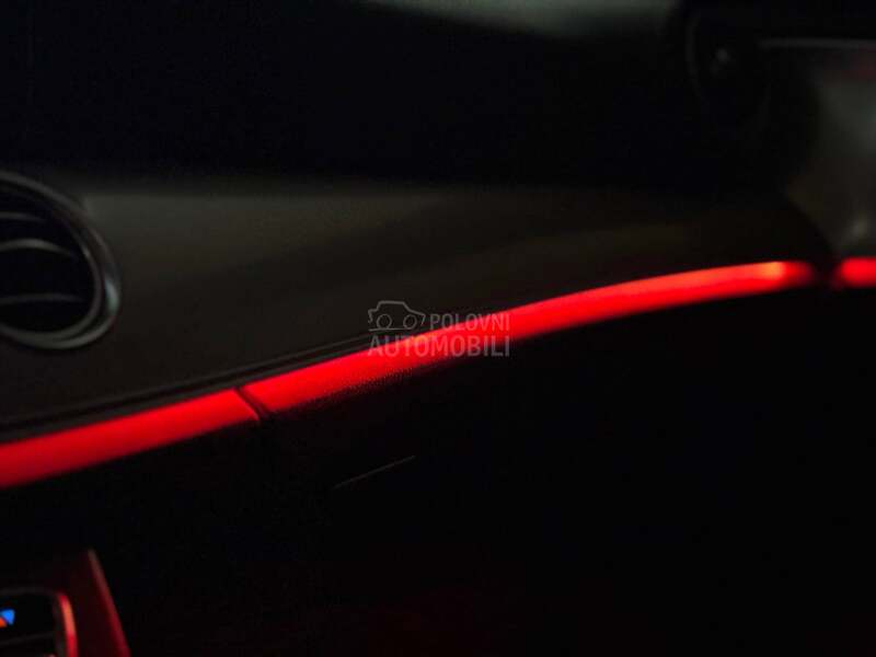 Mercedes Benz E 220 D/AMG/4-MATIC/360