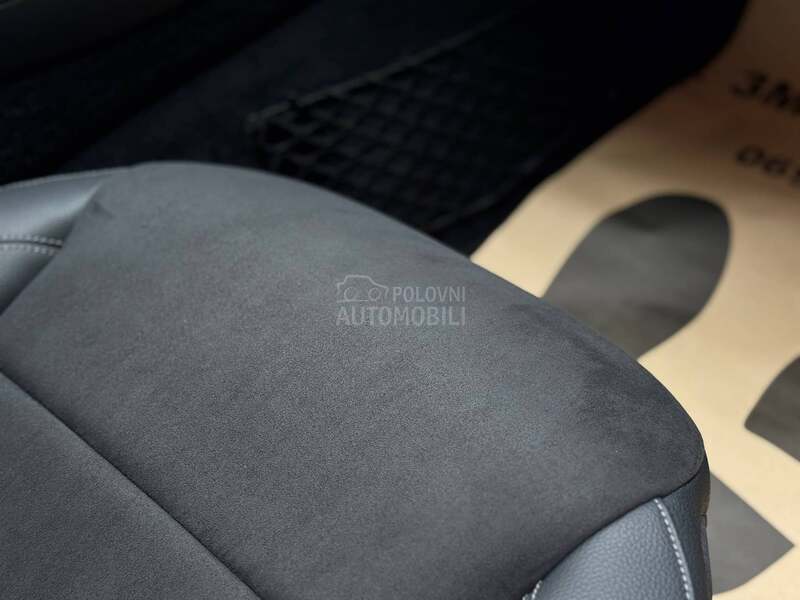 Mercedes Benz E 220 D/AMG/4-MATIC/360