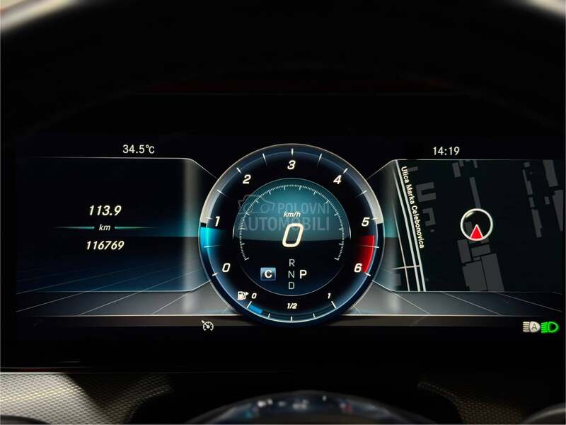 Mercedes Benz E 220 D/AMG/4-MATIC/360