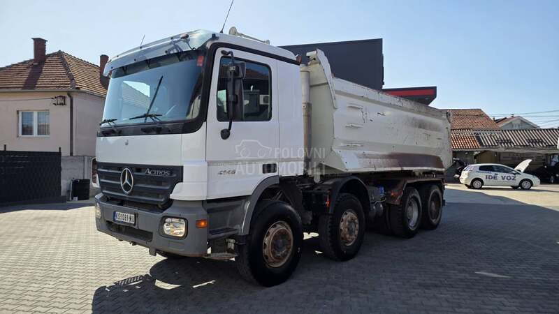 Mercedes Benz 4146 u ponudi dva ista